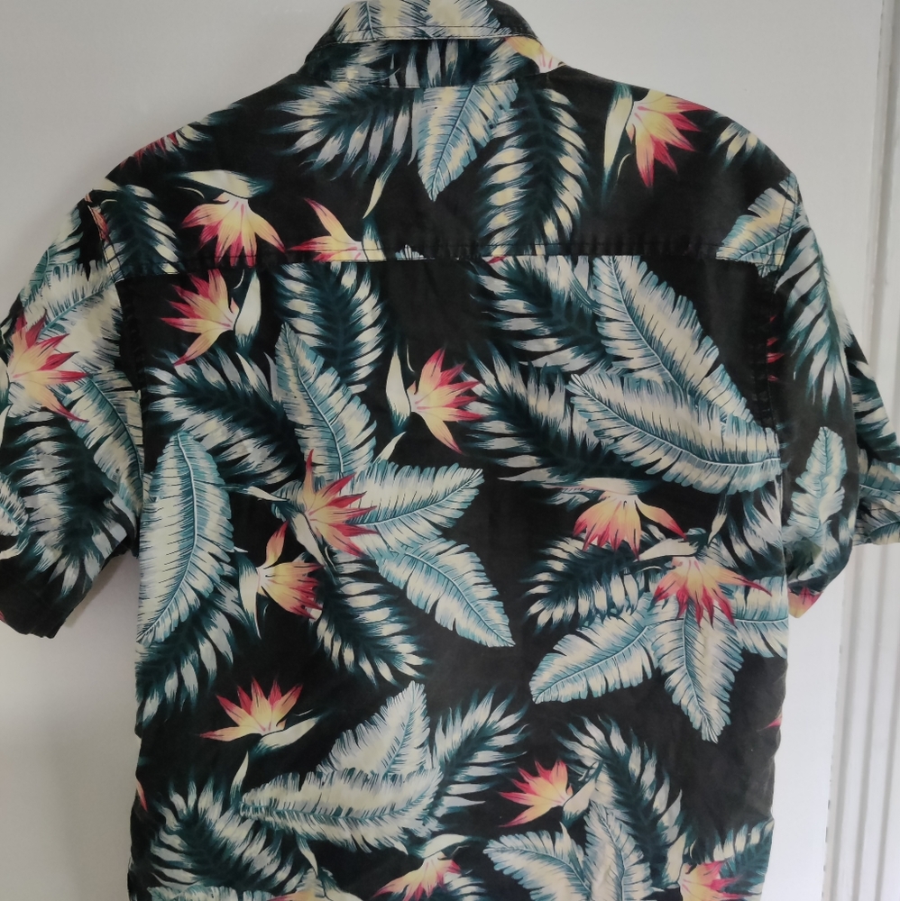 Shirt - Picture 2 of 2